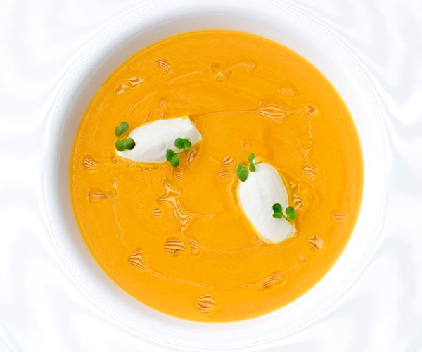 MAISON-HOTELIERE-RECETTE-VELOUTE-COURGE-BUTTERNUT-CANNELLE-HALLOWEEN