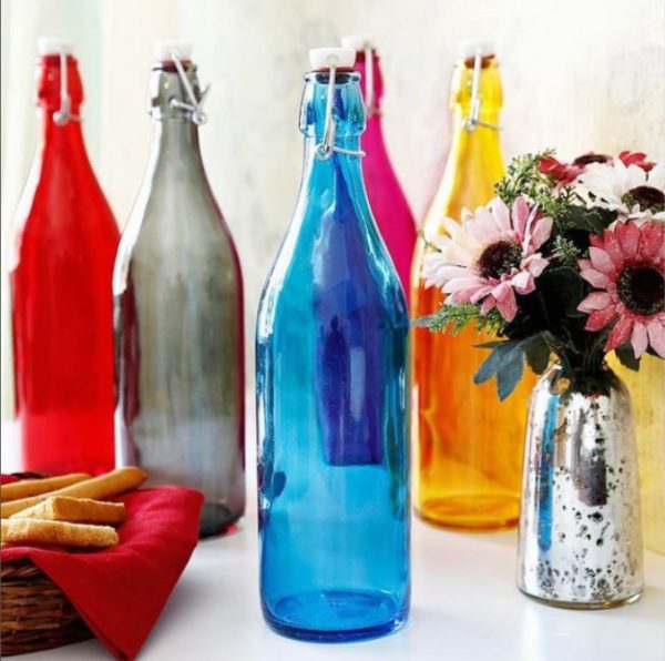 bouteille en verre colorée