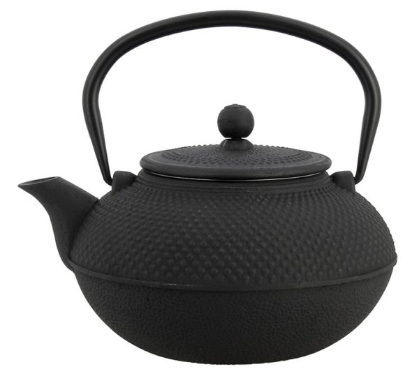 théière en fonte noire artisanale
