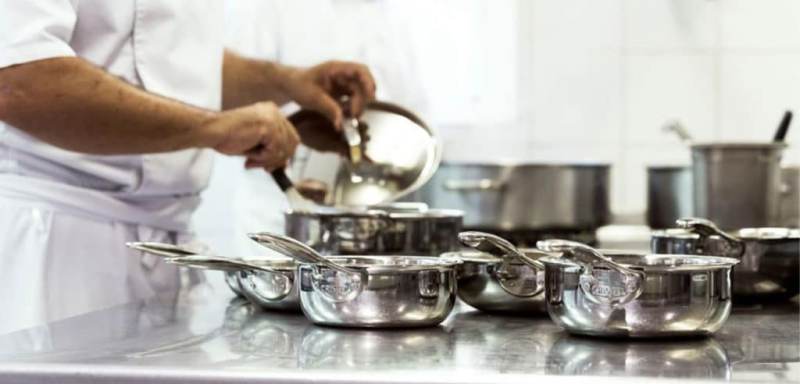 cristel casserole utilisées par un chef